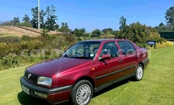 Buy Used Volkswagen Jetta Red Car in Beitbridge in Matabeleland South