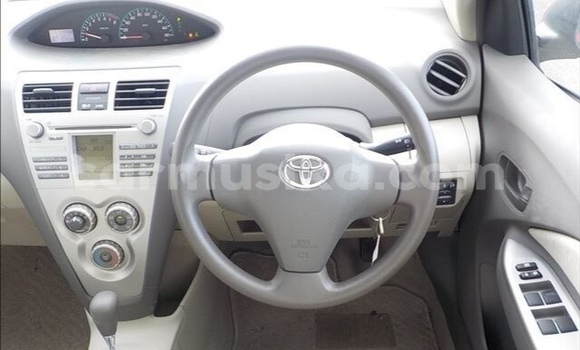 Acheter Occasion Voiture Toyota Belta Rouge à Beitbridge, Matabeleland South Acheter Occasion Voiture Toyota Belta Rouge à Beitbridge, Matabeleland South