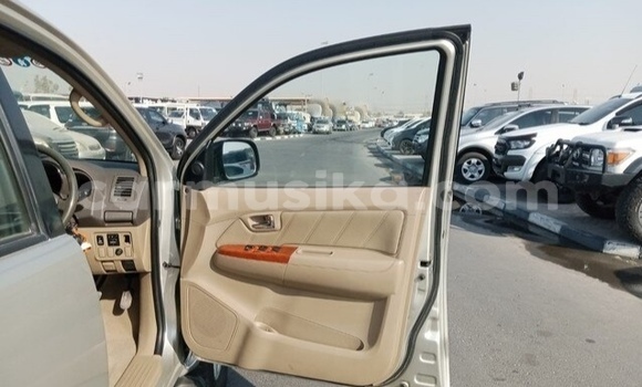 Nunua Ilio tumika Toyota Fortuner Nyingine Gari ndani ya Beitbridge nchini Matabeleland Kusini Nunua Ilio tumika Toyota Fortuner Nyingine Gari ndani ya Beitbridge nchini Matabeleland Kusini