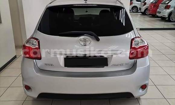 Acheter Occasion Voiture Toyota Auris Gris à Beitbridge, Matabeleland South Acheter Occasion Voiture Toyota Auris Gris à Beitbridge, Matabeleland South