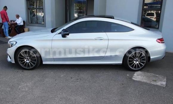 Tenga Tsaru Mercedes‒Benz C–Class Sirivha Mota in Beitbridge in Matabeleland South Tenga Tsaru Mercedes‒Benz C–Class Sirivha Mota in Beitbridge in Matabeleland South