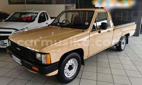 Acheter Occasion Voiture Toyota Hilux Autre à Beitbridge, Matabeleland South Acheter Occasion Voiture Toyota Hilux Autre à Beitbridge, Matabeleland South