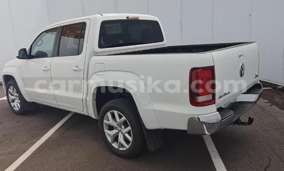 Nunua Ilio tumika Volkswagen Amarok Nyeupe Gari ndani ya Gweru nchini Midlands Nunua Ilio tumika Volkswagen Amarok Nyeupe Gari ndani ya Gweru nchini Midlands