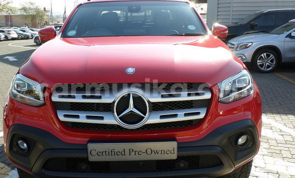 Acheter Occasion Voiture Mercedes‒Benz X-klasse Concept Rouge à Beitbridge, Matabeleland South Acheter Occasion Voiture Mercedes‒Benz X-klasse Concept Rouge à Beitbridge, Matabeleland South