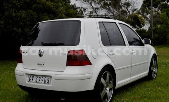 Acheter Occasion Voiture Volkswagen Golf Blanc à Beitbridge, Matabeleland South Acheter Occasion Voiture Volkswagen Golf Blanc à Beitbridge, Matabeleland South
