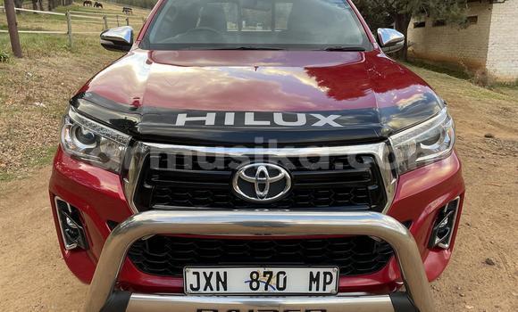 Acheter Occasion Voiture Toyota Hilux Rouge à Beitbridge, Matabeleland South Acheter Occasion Voiture Toyota Hilux Rouge à Beitbridge, Matabeleland South