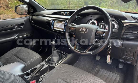 Acheter Occasion Voiture Toyota Hilux Rouge à Beitbridge, Matabeleland South Acheter Occasion Voiture Toyota Hilux Rouge à Beitbridge, Matabeleland South