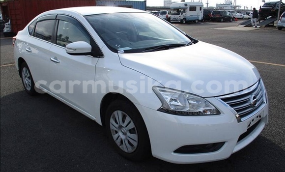 Buy Used Nissan Sylphy White Car in Beitbridge in Matabeleland South Buy Used Nissan Sylphy White Car in Beitbridge in Matabeleland South