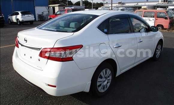 Nunua Ilio tumika Nissan Sylphy Nyeupe Gari ndani ya Beitbridge nchini Matabeleland Kusini Nunua Ilio tumika Nissan Sylphy Nyeupe Gari ndani ya Beitbridge nchini Matabeleland Kusini