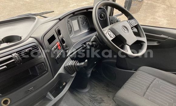 Nunua Ilio tumika Mercedes‒Benz Truck Nyingine Lori ndani ya Beitbridge nchini Matabeleland Kusini Nunua Ilio tumika Mercedes‒Benz Truck Nyingine Lori ndani ya Beitbridge nchini Matabeleland Kusini