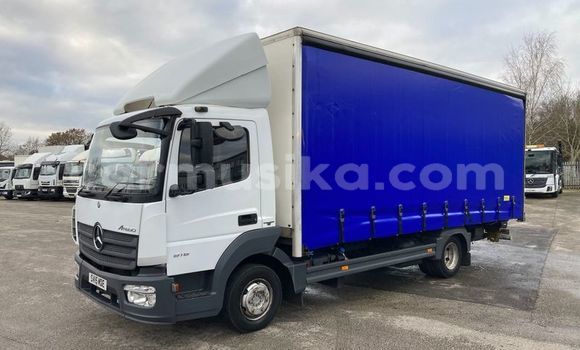 Nunua Ilio tumika Mercedes‒Benz Truck Nyingine Lori ndani ya Beitbridge nchini Matabeleland Kusini Nunua Ilio tumika Mercedes‒Benz Truck Nyingine Lori ndani ya Beitbridge nchini Matabeleland Kusini