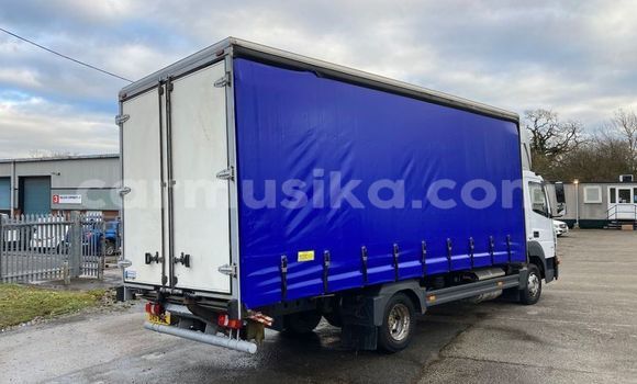 Nunua Ilio tumika Mercedes‒Benz Truck Nyingine Lori ndani ya Beitbridge nchini Matabeleland Kusini Nunua Ilio tumika Mercedes‒Benz Truck Nyingine Lori ndani ya Beitbridge nchini Matabeleland Kusini