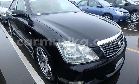 Tenga Tsaru Toyota Premio Nhema Mota in Beitbridge in Matabeleland South