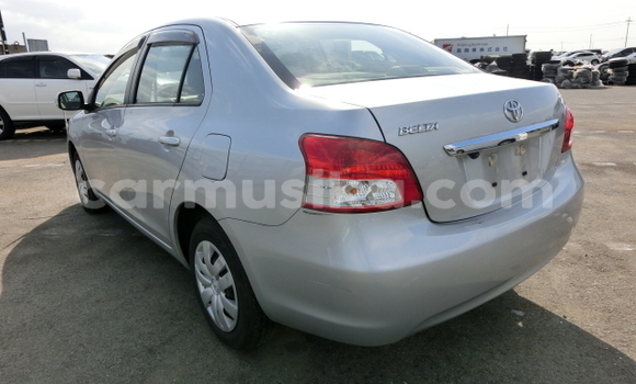 Buy Used Toyota Belta White Car in Beitbridge in Matabeleland South Buy Used Toyota Belta White Car in Beitbridge in Matabeleland South