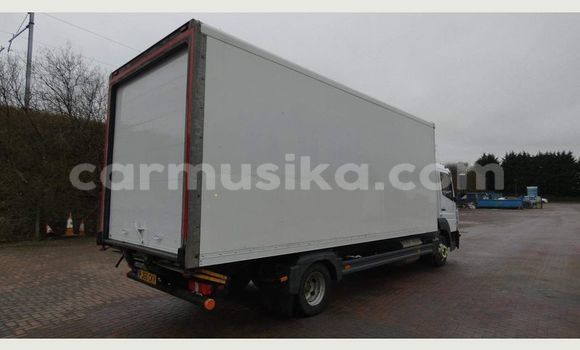 Buy Used Mercedes‒Benz Truck Other Truck in Beitbridge in Matabeleland South Buy Used Mercedes‒Benz Truck Other Truck in Beitbridge in Matabeleland South