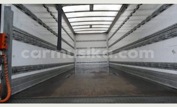 Buy Used Mercedes‒Benz Truck Other Truck in Beitbridge in Matabeleland South Buy Used Mercedes‒Benz Truck Other Truck in Beitbridge in Matabeleland South