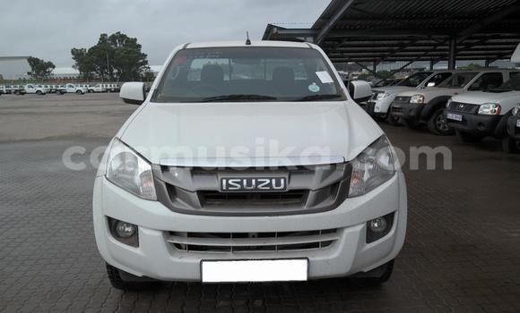 Acheter Occasion Voiture Isuzu KB Blanc à Beitbridge, Matabeleland South Acheter Occasion Voiture Isuzu KB Blanc à Beitbridge, Matabeleland South