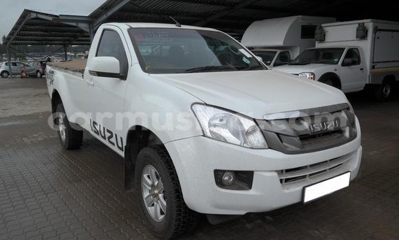 Acheter Occasion Voiture Isuzu KB Blanc à Beitbridge, Matabeleland South Acheter Occasion Voiture Isuzu KB Blanc à Beitbridge, Matabeleland South