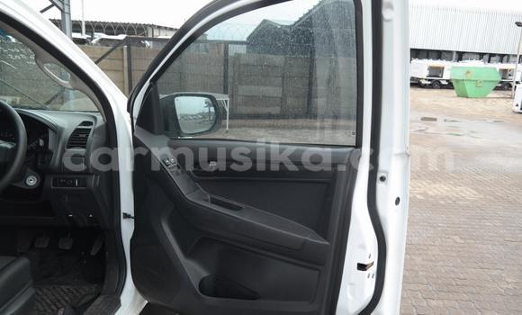 Acheter Occasion Voiture Isuzu KB Blanc à Beitbridge, Matabeleland South Acheter Occasion Voiture Isuzu KB Blanc à Beitbridge, Matabeleland South