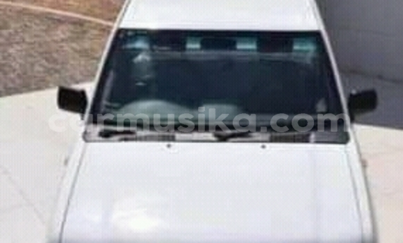 Buy Used Nissan NP 300 White Car in Beitbridge in Matabeleland South Buy Used Nissan NP 300 White Car in Beitbridge in Matabeleland South