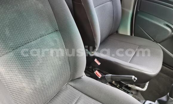 Nunua Ilio tumika Nissan Pickup Nyeupe Gari ndani ya Beitbridge nchini Matabeleland Kusini Nunua Ilio tumika Nissan Pickup Nyeupe Gari ndani ya Beitbridge nchini Matabeleland Kusini