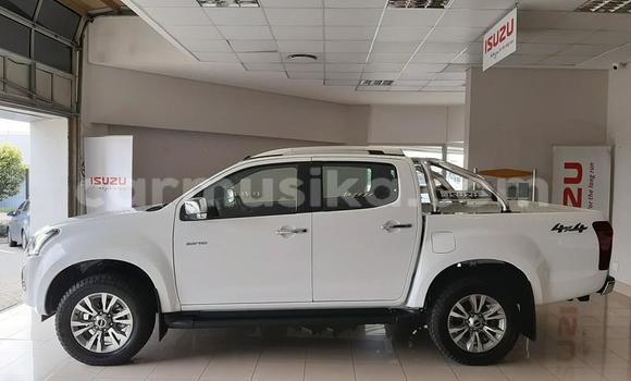 Acheter Occasion Voiture Isuzu KB Blanc à Beitbridge, Matabeleland South Acheter Occasion Voiture Isuzu KB Blanc à Beitbridge, Matabeleland South