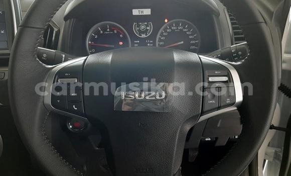 Acheter Occasion Voiture Isuzu KB Blanc à Beitbridge, Matabeleland South Acheter Occasion Voiture Isuzu KB Blanc à Beitbridge, Matabeleland South