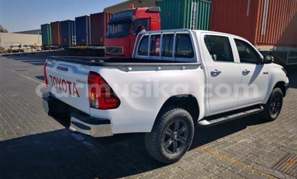 Acheter Occasion Voiture Toyota Hilux Blanc à Beitbridge, Matabeleland South Acheter Occasion Voiture Toyota Hilux Blanc à Beitbridge, Matabeleland South