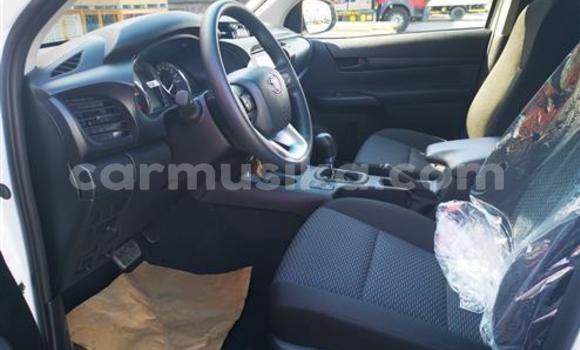 Acheter Occasion Voiture Toyota Hilux Blanc à Beitbridge, Matabeleland South Acheter Occasion Voiture Toyota Hilux Blanc à Beitbridge, Matabeleland South