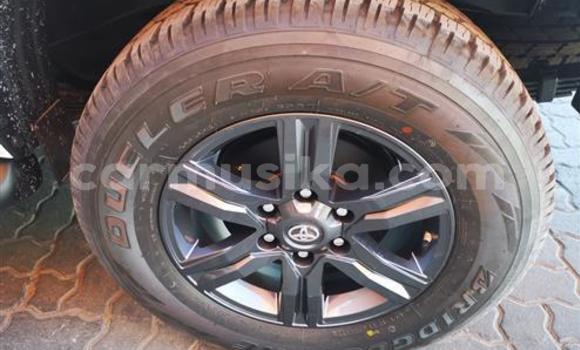 Acheter Occasion Voiture Toyota Hilux Blanc à Beitbridge, Matabeleland South Acheter Occasion Voiture Toyota Hilux Blanc à Beitbridge, Matabeleland South