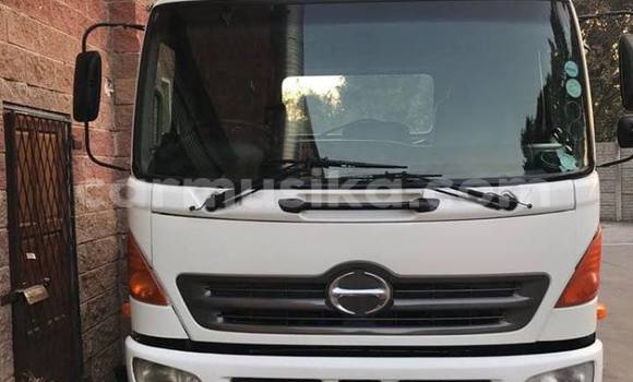 Buy Used Hino 300 White Truck in Beitbridge in Matabeleland South Buy Used Hino 300 White Truck in Beitbridge in Matabeleland South