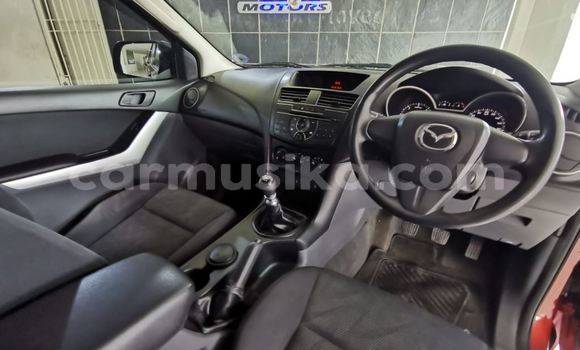 Acheter Occasion Voiture Mazda BT-50 Rouge à Beitbridge, Matabeleland South Acheter Occasion Voiture Mazda BT-50 Rouge à Beitbridge, Matabeleland South