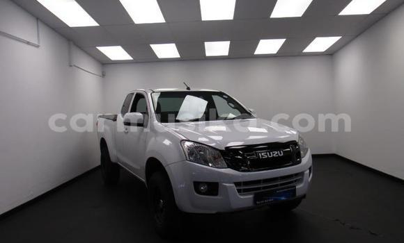 Nunua Ilio tumika Isuzu KB Nyeupe Gari ndani ya Beitbridge nchini Matabeleland Kusini