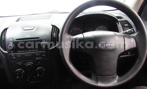 Tenga Tsaru Isuzu KB Chena Mota in Beitbridge in Matabeleland South Tenga Tsaru Isuzu KB Chena Mota in Beitbridge in Matabeleland South