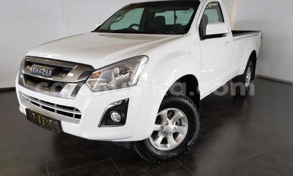 Acheter Occasion Voiture Isuzu KB Blanc à Beitbridge, Matabeleland South