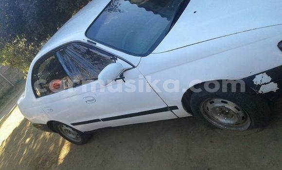 Tenga Tsaru Toyota Corona Chena Mota in Alexandra Park in Harare Tenga Tsaru Toyota Corona Chena Mota in Alexandra Park in Harare