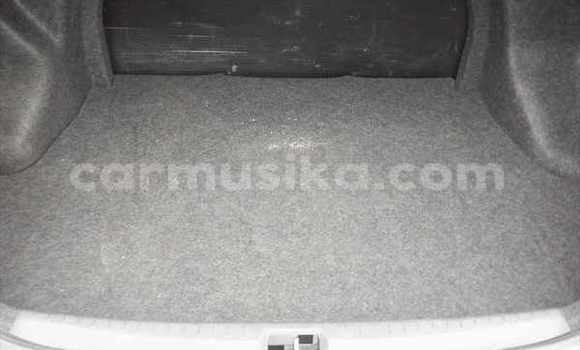 Acheter Occasion Voiture Toyota Belta Blanc à Beitbridge, Matabeleland South Acheter Occasion Voiture Toyota Belta Blanc à Beitbridge, Matabeleland South