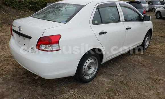 Acheter Occasion Voiture Toyota Belta Blanc à Beitbridge, Matabeleland South Acheter Occasion Voiture Toyota Belta Blanc à Beitbridge, Matabeleland South