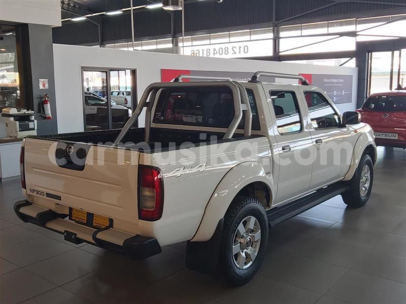 Big with watermark nissan np 300 matabeleland south beitbridge 26831