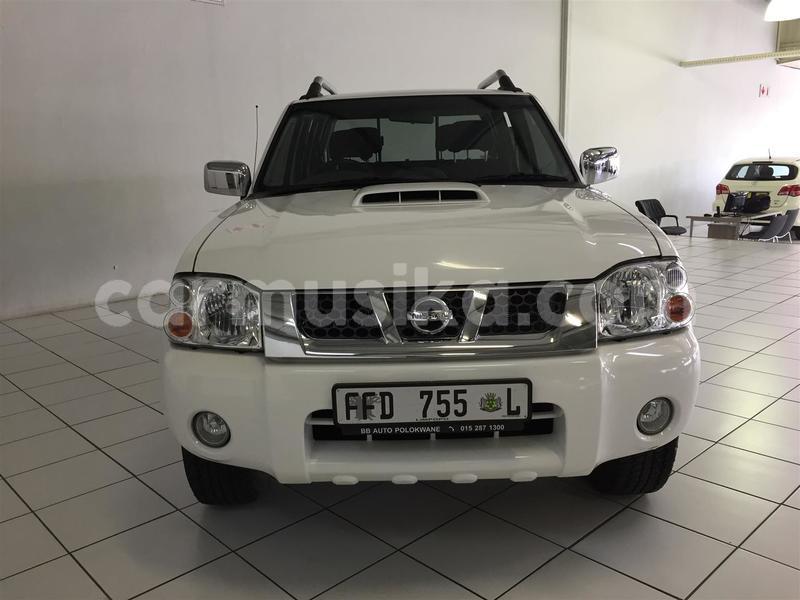 Big with watermark nissan np 300 matabeleland south beitbridge 26832