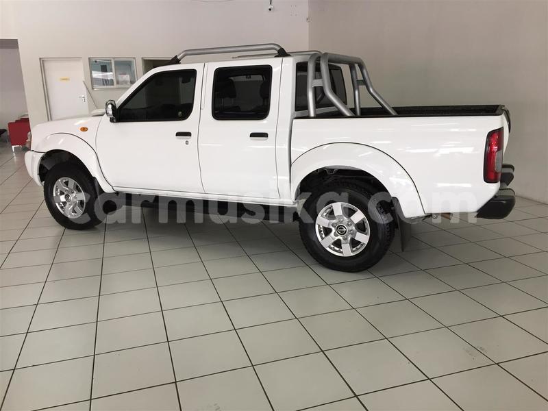 Big with watermark nissan np 300 matabeleland south beitbridge 26832