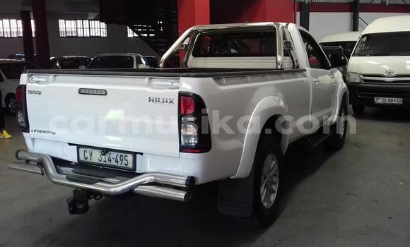 Acheter Occasion Voiture Toyota Hilux Blanc à Beitbridge, Matabeleland South Acheter Occasion Voiture Toyota Hilux Blanc à Beitbridge, Matabeleland South