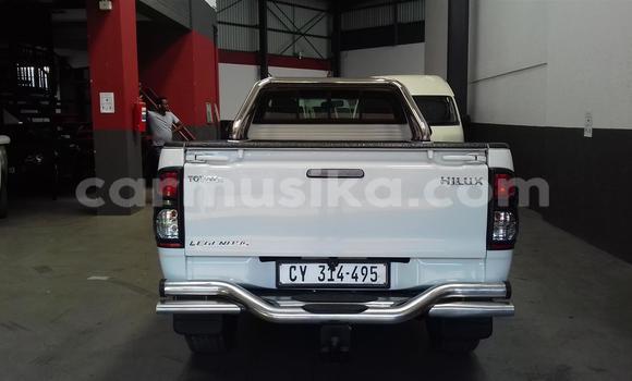 Acheter Occasion Voiture Toyota Hilux Blanc à Beitbridge, Matabeleland South Acheter Occasion Voiture Toyota Hilux Blanc à Beitbridge, Matabeleland South
