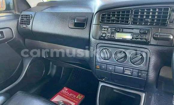 Acheter Occasion Voiture Volkswagen Jetta Rouge à Beitbridge, Matabeleland South Acheter Occasion Voiture Volkswagen Jetta Rouge à Beitbridge, Matabeleland South