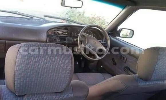 Tenga Tsaru Toyota Corolla Zvimwe Mota in Beitbridge in Matabeleland South Tenga Tsaru Toyota Corolla Zvimwe Mota in Beitbridge in Matabeleland South