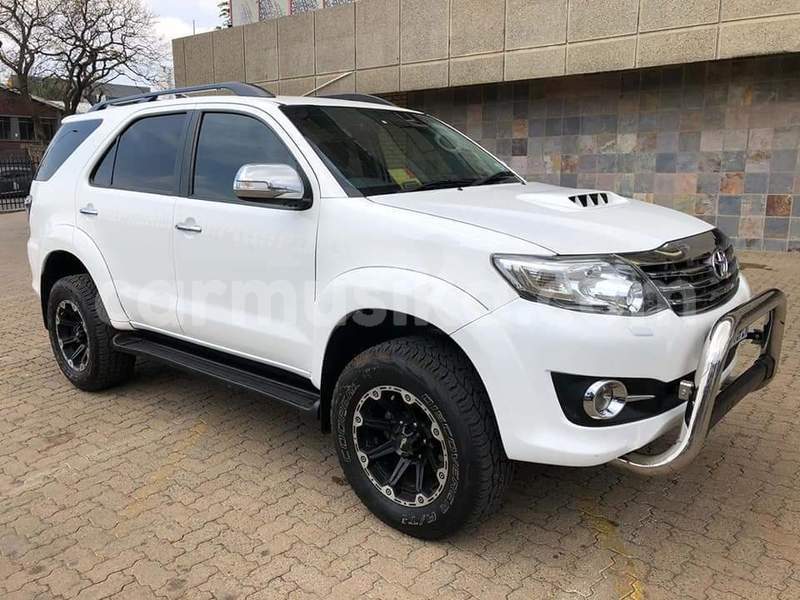 Big with watermark toyota fortuner matabeleland south beitbridge 26842