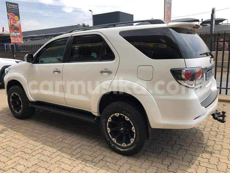 Big with watermark toyota fortuner matabeleland south beitbridge 26842