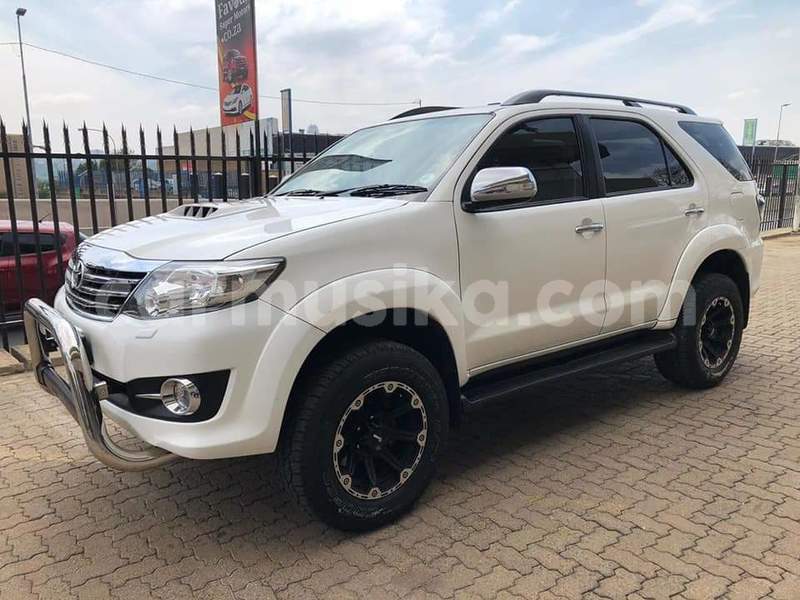 Big with watermark toyota fortuner matabeleland south beitbridge 26842