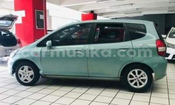 Buy Used Honda Jazz Green Car in Beitbridge in Matabeleland South Buy Used Honda Jazz Green Car in Beitbridge in Matabeleland South