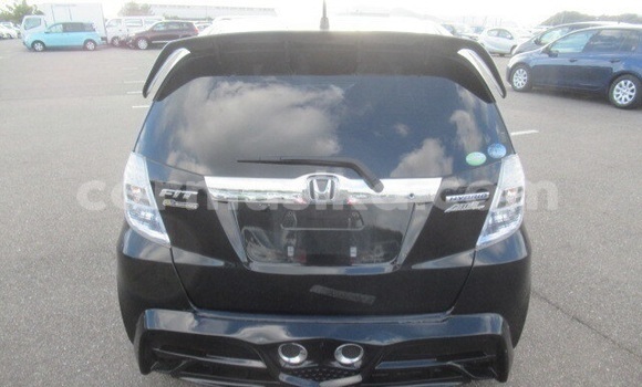Buy Used Honda Fit Black Car in Beitbridge in Matabeleland South Buy Used Honda Fit Black Car in Beitbridge in Matabeleland South